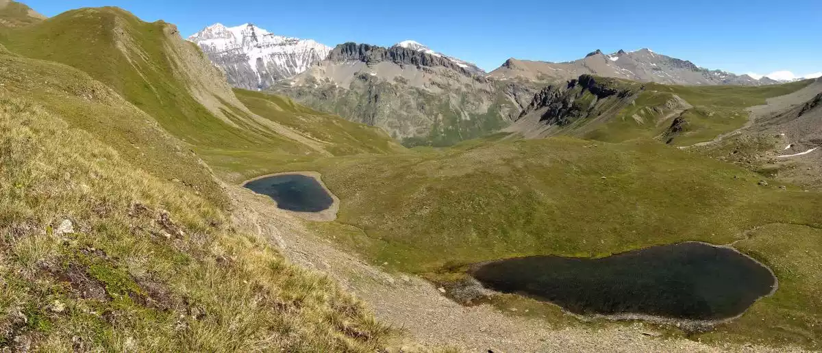 Point of Lansleria (2909m) 6 Hiking from the point of Lansleria around the Refuge du Lac Blanc en Vanoise